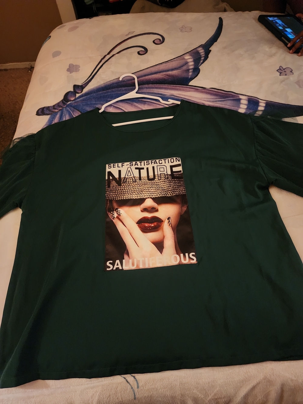 Women's Green Graphic Long-Sleeve Top - Nature Print